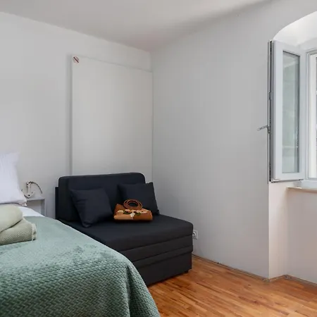 Apartment Square View-heritage *