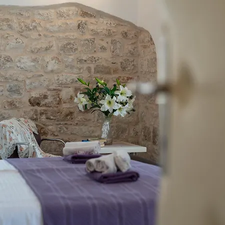 Square View-heritage *