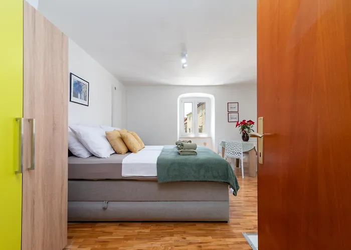 Apartman Square View-heritage Trogir