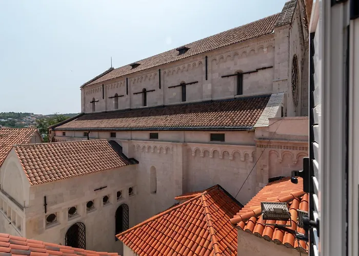Lejlighed Square View-heritage Trogir