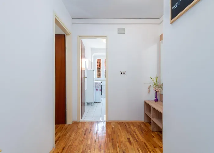 Square View-heritage * Trogir