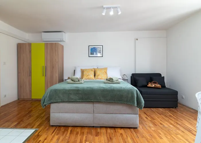 Square View-heritage Trogir