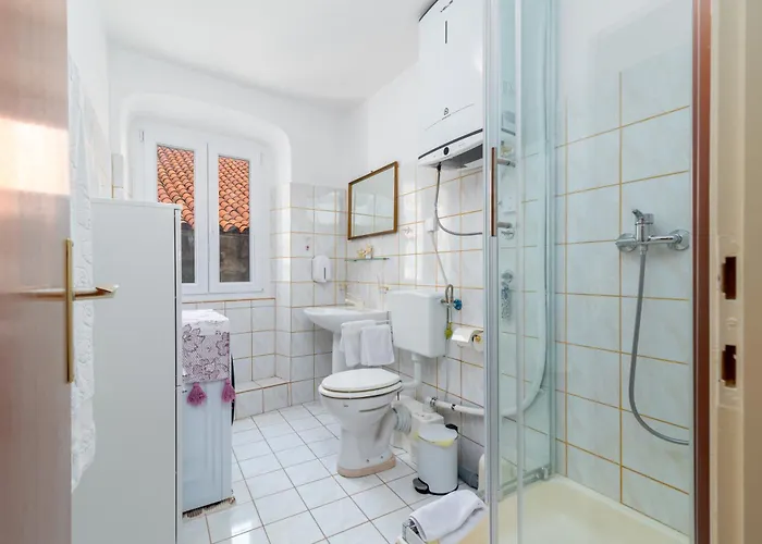 Square View-heritage *