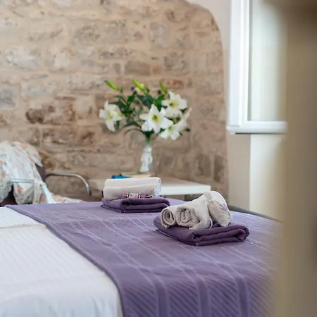 Apartment Square View-heritage