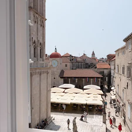 Apartment Square View-heritage Trogir