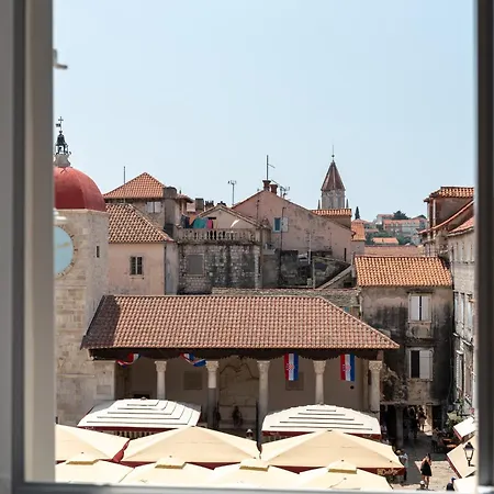 Apartment Square View-heritage *