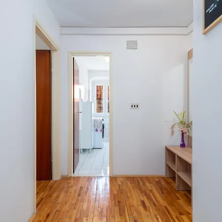 Square View-heritage * Trogir