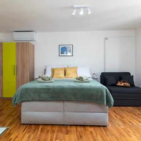 Square View-heritage Trogir