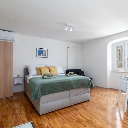 Apartman Square View-heritage *