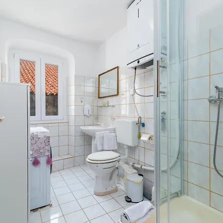 Square View-heritage *