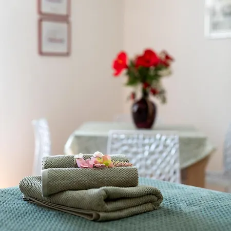 Square View-heritage Apartman Trogir