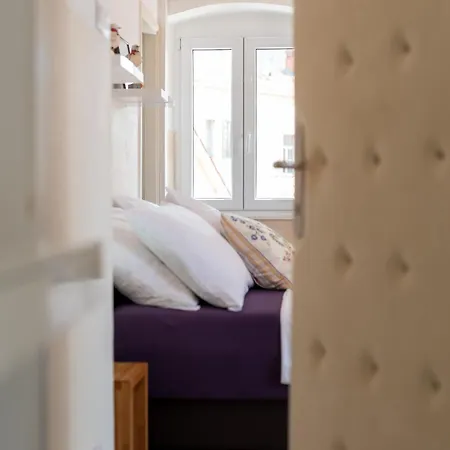 Square View-heritage Apartment Trogir