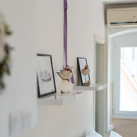 Square View-heritage Apartment *