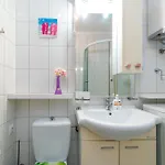 Square View-heritage Apartment