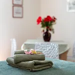 Square View-heritage Apartment Trogir