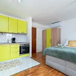 Square View-heritage *