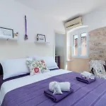 Square View-heritage *