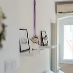 Square View-heritage Apartment *